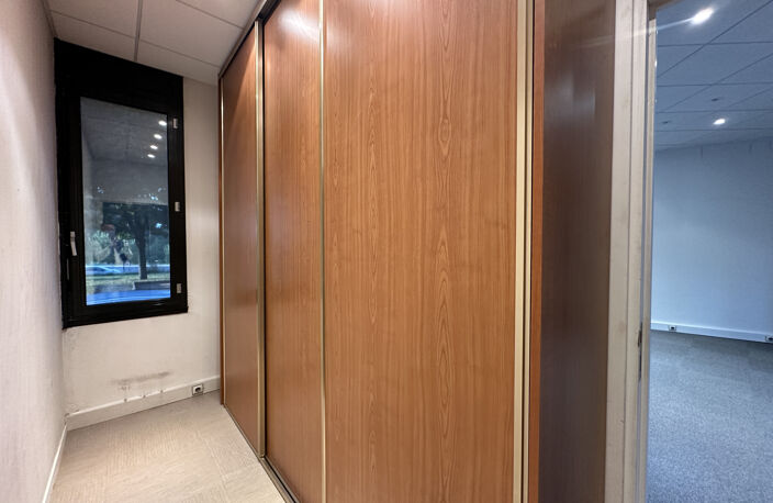 Bureaux 60 m2 climatisés - Orleans Bords de Loire - accès PM — photo 4