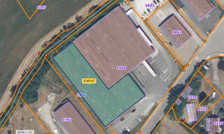 Commerce  2200 m² à louer à Auxerre (89000)