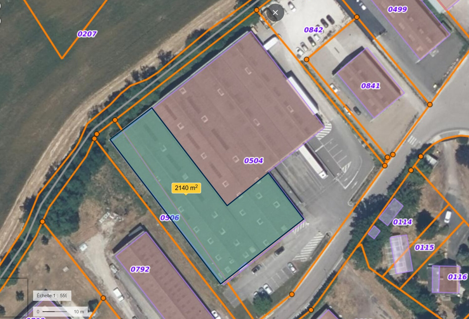 APPOIGNY - ZONE D'ACTIVITE - LOCAL DE 2200m² — photo 1
