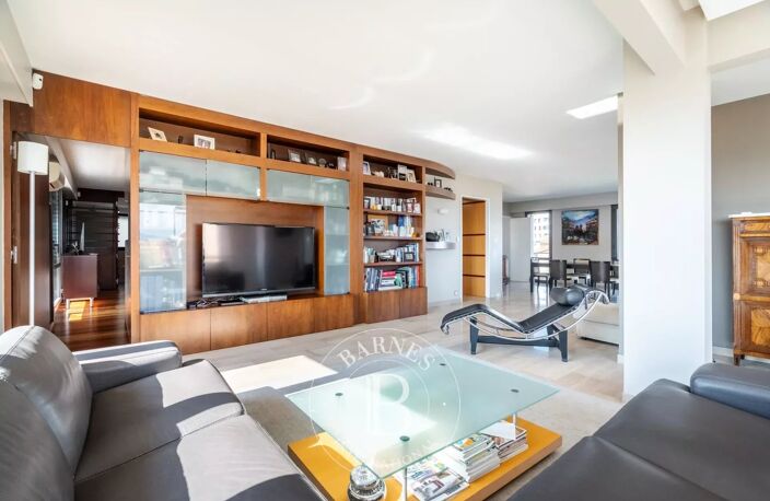 LOCATION VIDE - 13008 - PENTHOUSE VUE MER ET NOTRE-DAME DE LA GA — photo 4