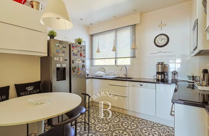 VENTE - 13007 - APPARTEMENT DE PRESTIGE EN FRONT DE MER — photo 5