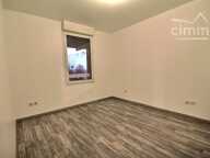LOCATION POISAT : APPARTEMENT T2 AVEC TERRASSE ET GARAGE — photo 4