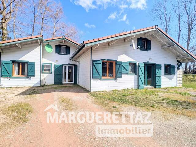 Charmant chalet de 2 appartements à La Roche-sur-Foron — photo du bien