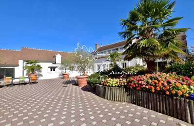 Propriété à vendre proche de CHATEAUNEUF SUR LOIRE  - 1 hectare - Fermette de caractère de 394m2 - Piscines chauffée - Cours de Tennis — photo du bien