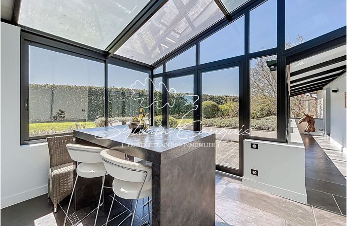Propriété à vendre proche de CHATEAUNEUF SUR LOIRE  - 1 hectare - Fermette de caractère de 394m2 - Piscines chauffée - Cours de Tennis — photo 4
