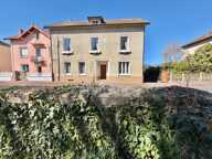 ENSEMBLE IMMOBILIER : MAISON + APPARTEMENT INDEPENDANT + GARAGE DE 135M2 + DEPENDANCES ET TERRAIN CLOS – RARE SUR LE SECTEUR — photo 2