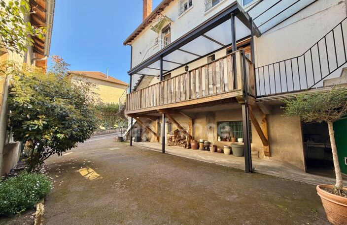 ENSEMBLE IMMOBILIER : MAISON + APPARTEMENT INDEPENDANT + GARAGE DE 135M2 + DEPENDANCES ET TERRAIN CLOS – RARE SUR LE SECTEUR — photo 4