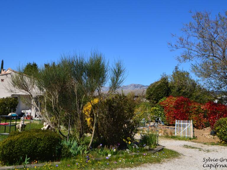 Propriété de plain-pied à vendre 5 pièces POURRIERES (83) 2725m² de terrain et SPA — photo 1