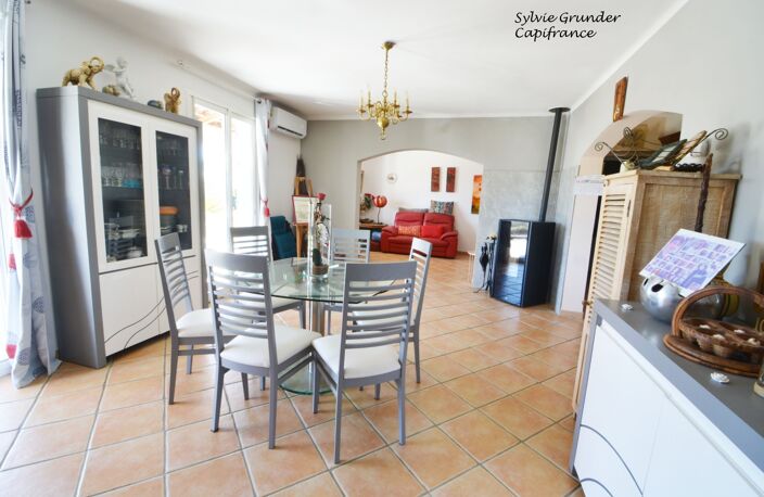 Propriété de plain-pied à vendre 5 pièces POURRIERES (83) 2725m² de terrain et SPA — photo 5