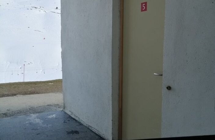 Appartement à vendre 1 pièces LA MONGIE (65) avec cellier, casier à ski, et balcon — photo 2