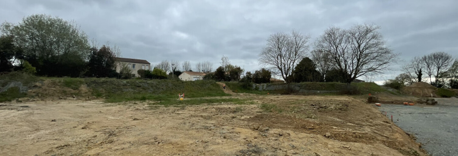 Terrain  465 m² à vendre à Pouzauges (85700)