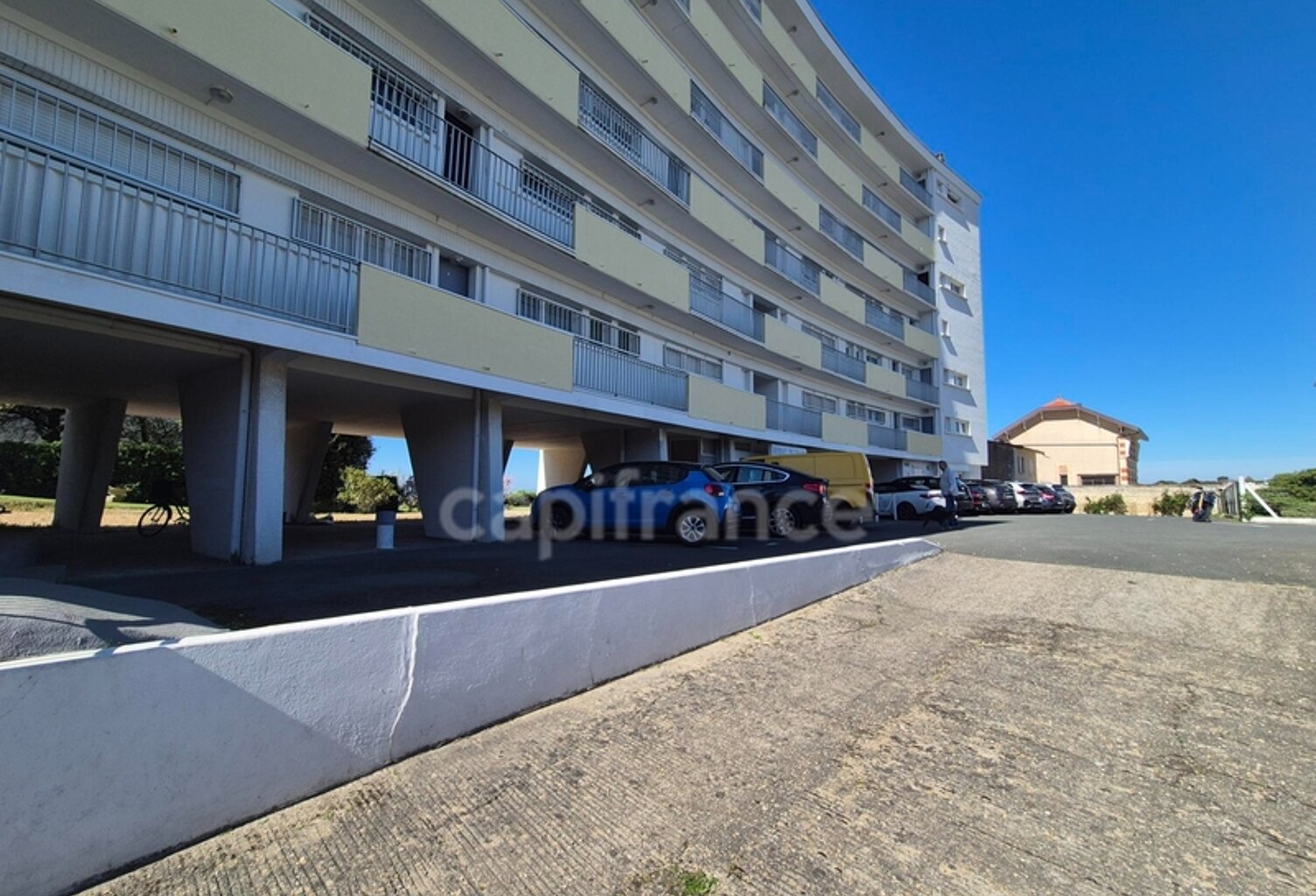 Cave à vendre ROYAN (17) - Quartier Pontaillac — photo 1