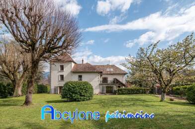 Maison 9 pièces 739000 €