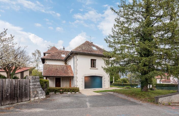 Magnifique bâtisse de 277 m² avec un terrain privatif de 1773 — photo 5