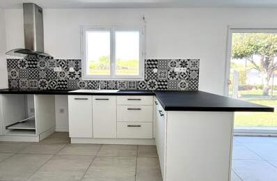 Maison moderne avec jardin – 4 pièces – 447 m² de terrain — photo du bien