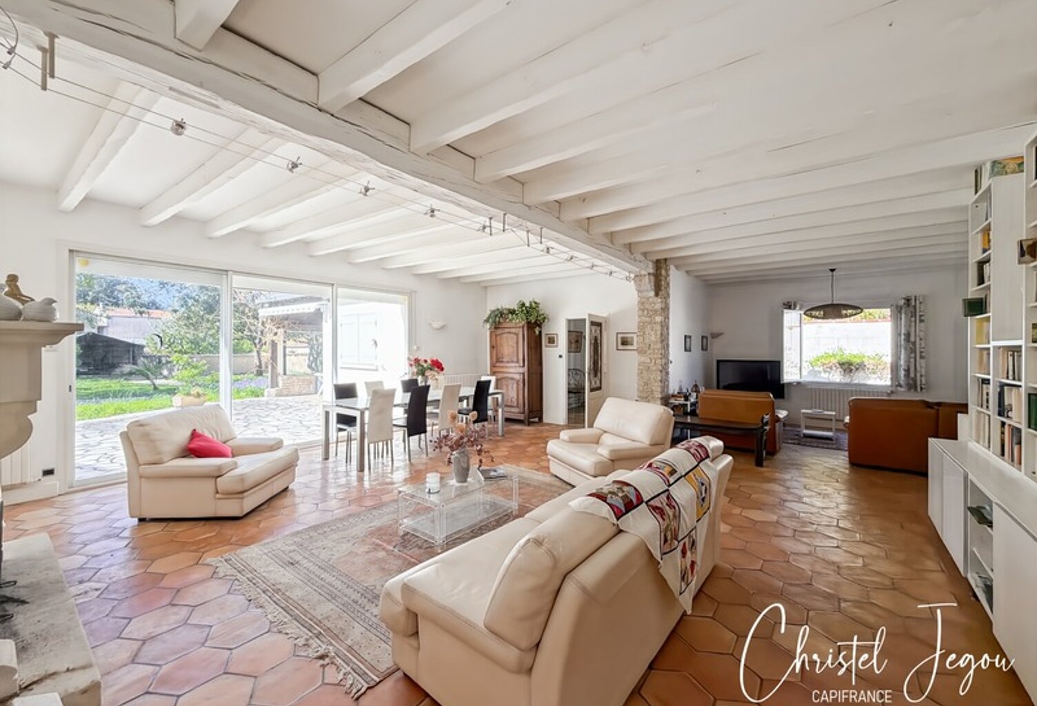 Maison à vendre 8 pièces proche de LA ROCHELLE (17) — photo 1