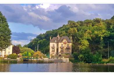 Maison 17 pièces 559990 €