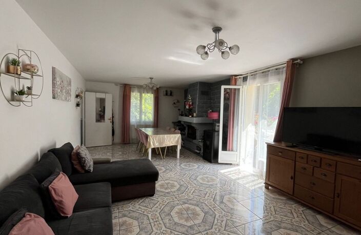 Maison à vendre 6 pièces - sous-sol total CHESSY (77) — photo 2