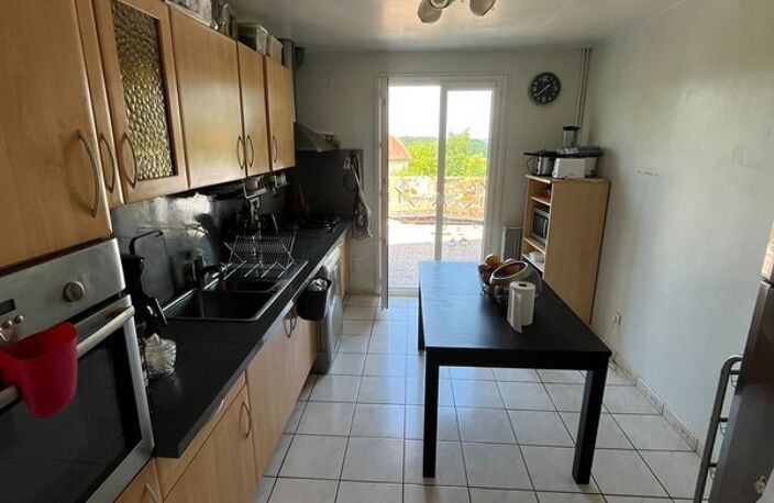 Maison à vendre 6 pièces - sous-sol total CHESSY (77) — photo 3
