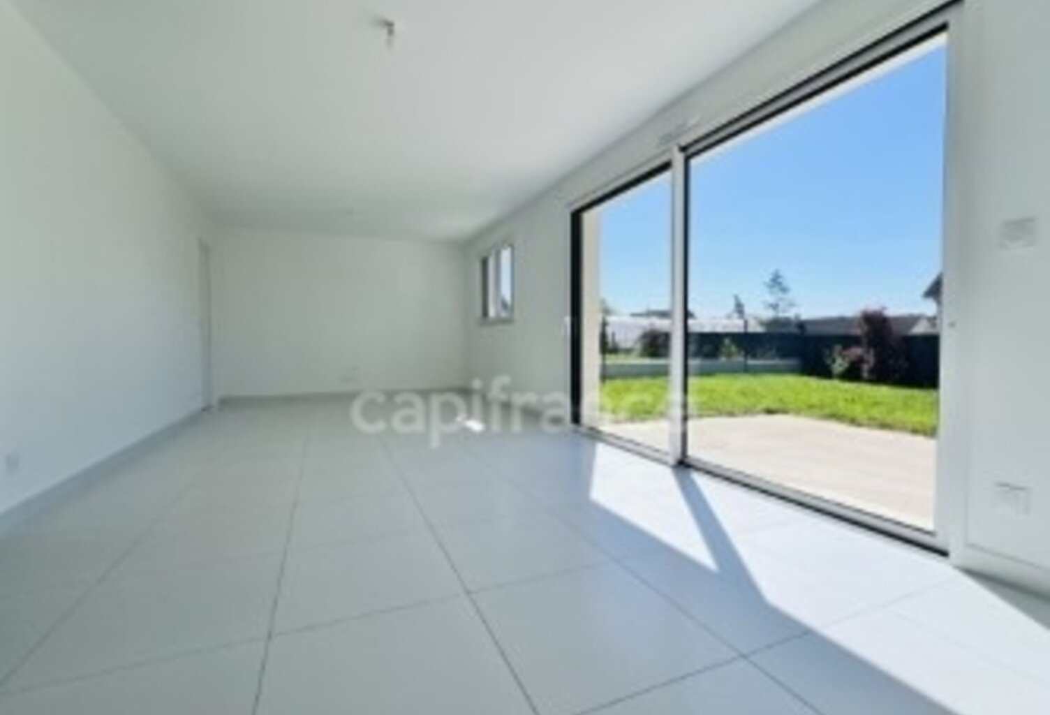 MAISON FAMILIALE NEUVE AVEC 5 CHAMBRES, GARAGE ET JARDIN CLÉ EN MAIN — photo 1