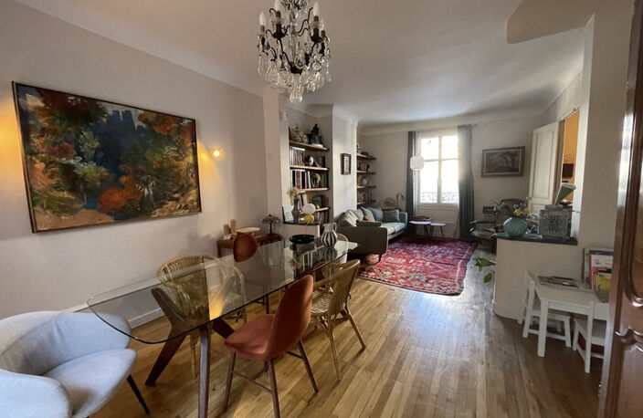 TOURS - QUARTIER FEBVOTTE- Maison de Famille de 4 Chambres idéalement située, proche commerces et écoles — photo 2