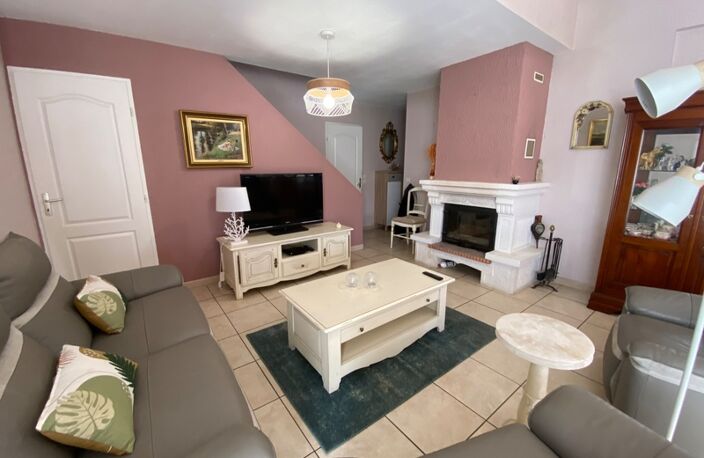 Dpt Pyrénées Orientales (66), à vendre PRADES maison 5 pièces 98 m² sur terrain 454 m² terrasse piscine — photo 2