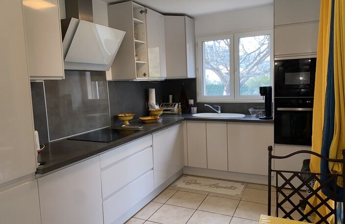 Dpt Pyrénées Orientales (66), à vendre PRADES maison 5 pièces 98 m² sur terrain 454 m² terrasse piscine — photo 3