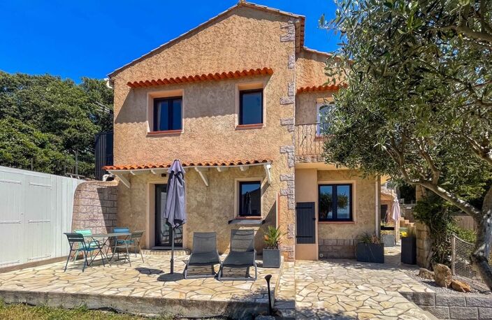 Propriano  Sud Corse, propriété exclusive de 265 m2, piscine et vue mer — photo 3