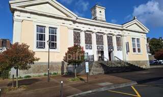 Immeuble  1743 m² à vendre à Mayenne (53100)