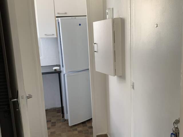 appartement 2 pièces avec cave — photo du bien