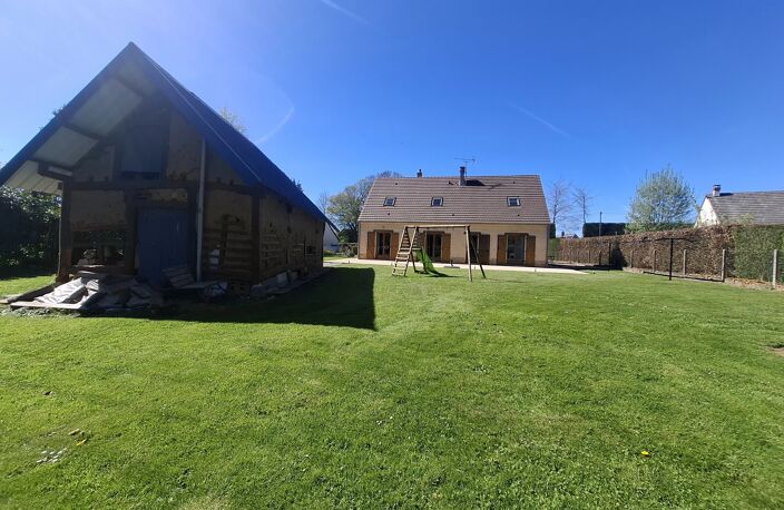 SPACIEUCE MAISON DE 155 M² À CRITOT, 4 CHAMBRES — photo 2