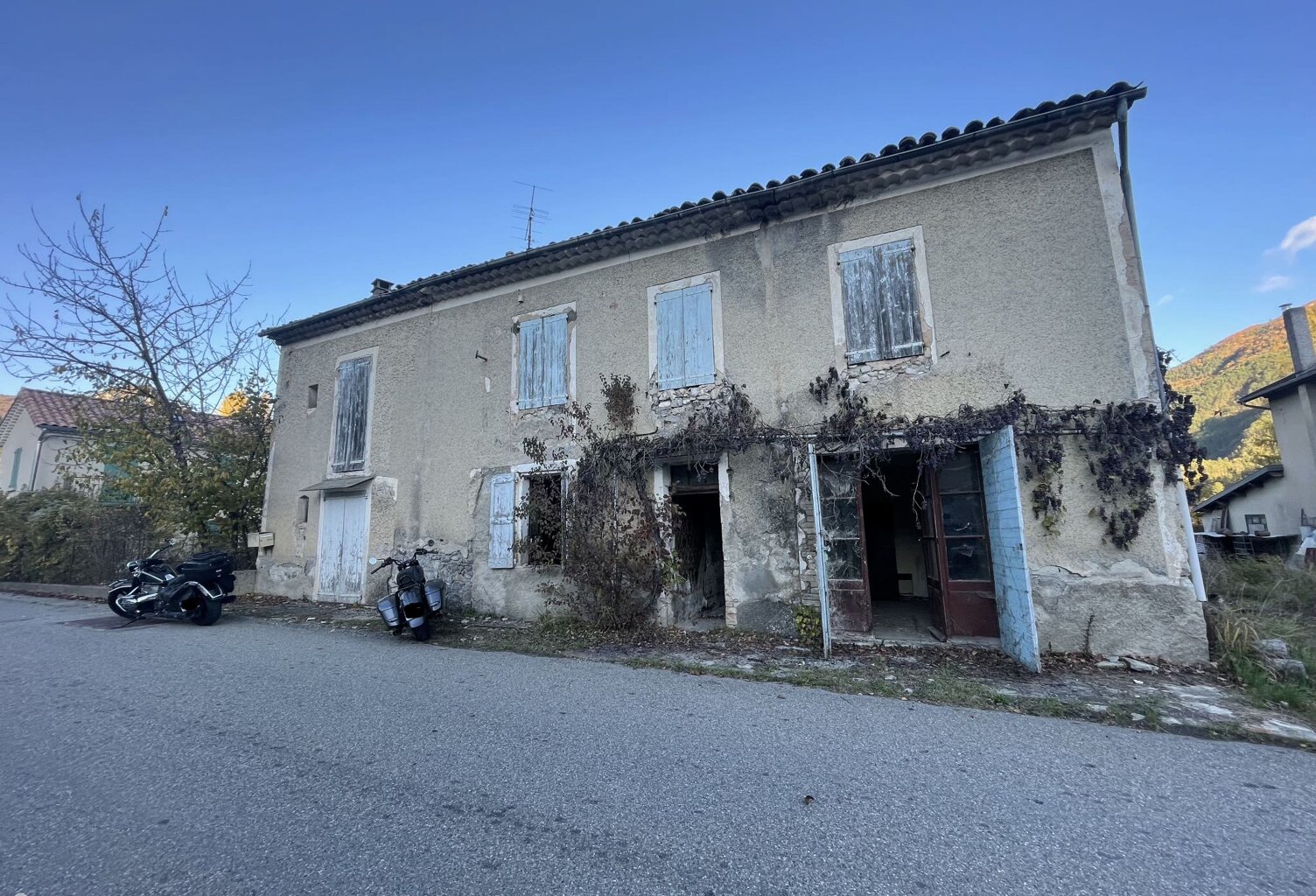 Vente maison 8 pièces 165 m² La Motte-du-Caire (04250) — photo 1