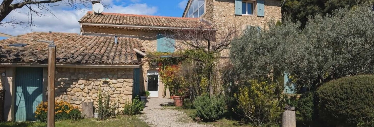 Maison 7 Pièces 284 m² à vendre à La Roque-Alric (84190)