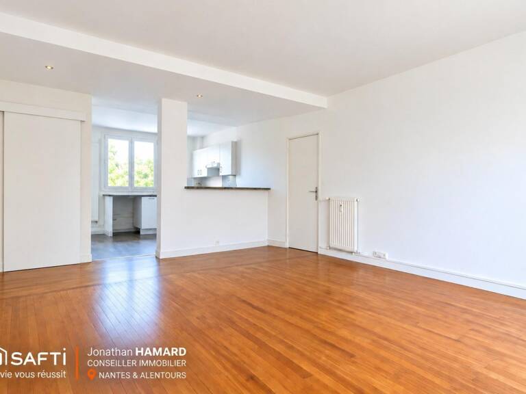 Procé  boulevard des Anglais : un appartement tourné vers l'extérieur — photo 1
