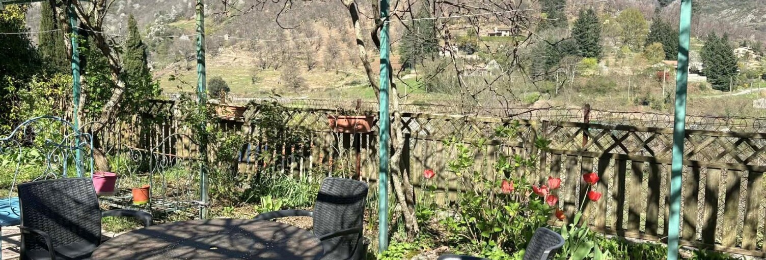 Maison 6 Pièces 170 m² à vendre à Vallées-d'Antraigues-Asperjoc (07530)