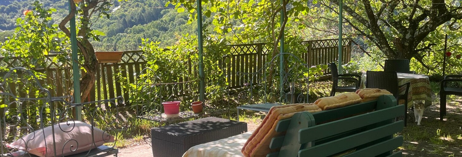 Maison 6 Pièces 186 m² à vendre à Vallées-d'Antraigues-Asperjoc (07530)