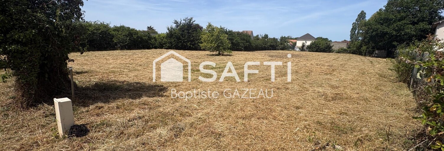 Terrain  2401 m² à vendre à Bourges (18000)