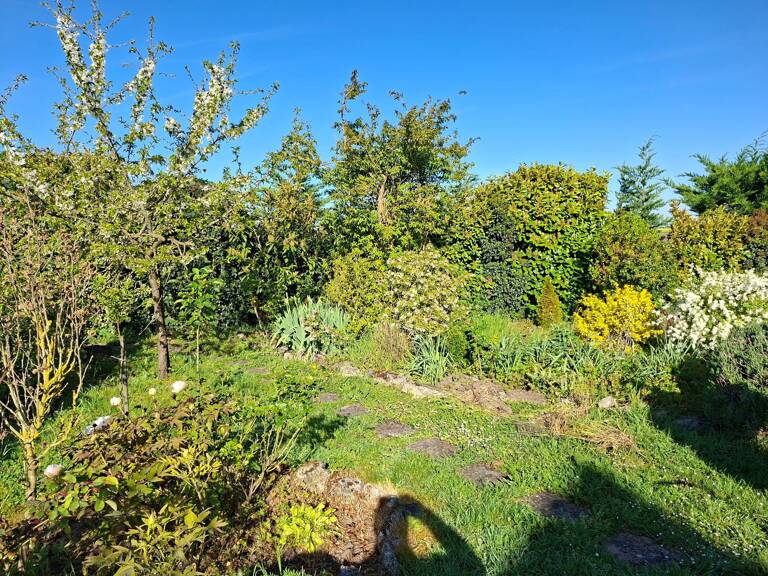 Grande maison familiale dans hameau tranquille — photo 1