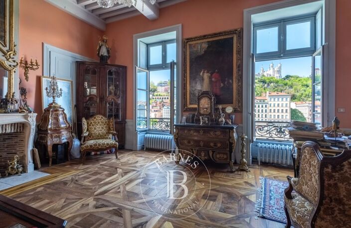 Lyon 2 - Appartement d'exception de 119m² - Vue Saône, Saint-Jean et Fourvière - 1 chambre — photo 5