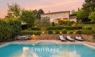 Maison 7 Pièces 208 m² à vendre à Saint-Didier-au-Mont-d'Or (69370)