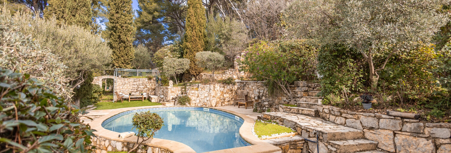 Maison 6 Pièces 220 m² à vendre à Ollioules (83190)