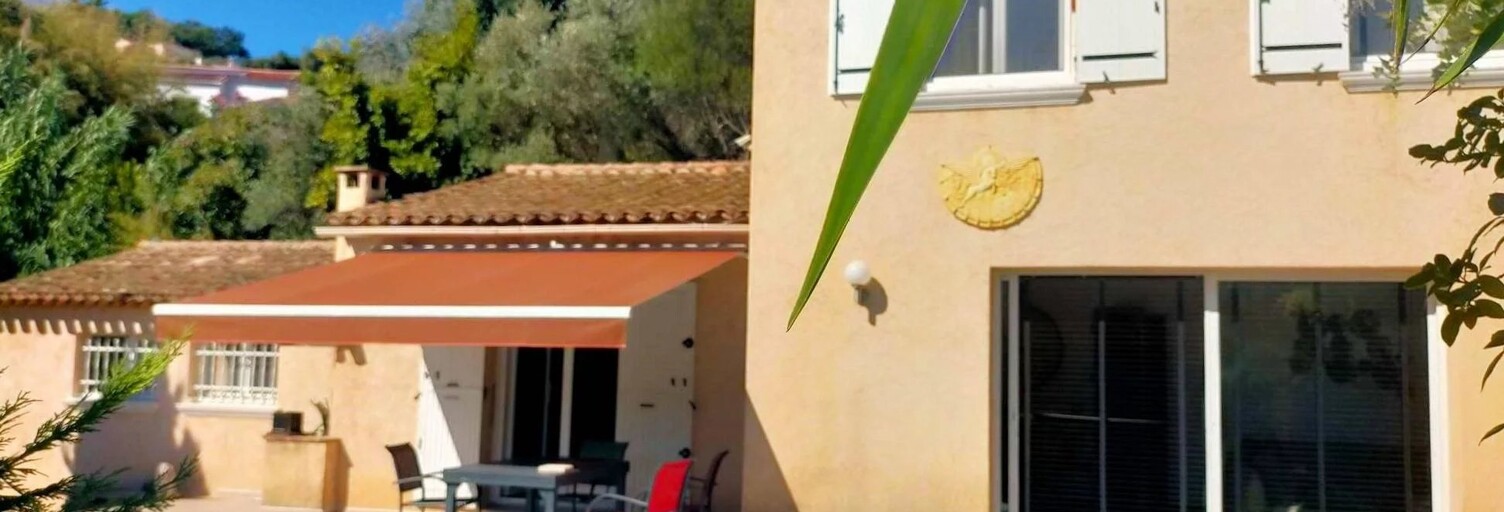 Maison 6 Pièces 115 m² à vendre à Les Adrets-de-l'Estérel (83600)