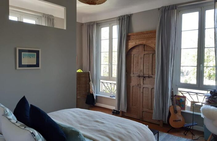 Appartement - 200m ² — photo 4