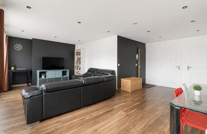 Spacieux T4 de 103 m² avec balcon à Villejuif — photo 2