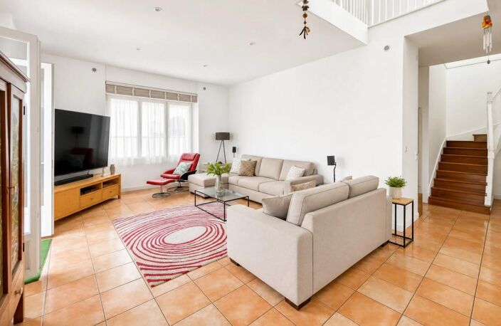 Maison rénovée de 180 m² piscine et toit terrasse à Mussidan — photo 2