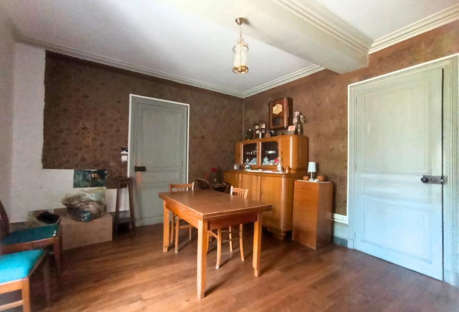 Maison de 5 pièces de 184 m² en vente à Monthoiron — photo 1