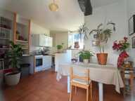 Maison de 5 pièces de 184 m² en vente à Monthoiron — photo 2
