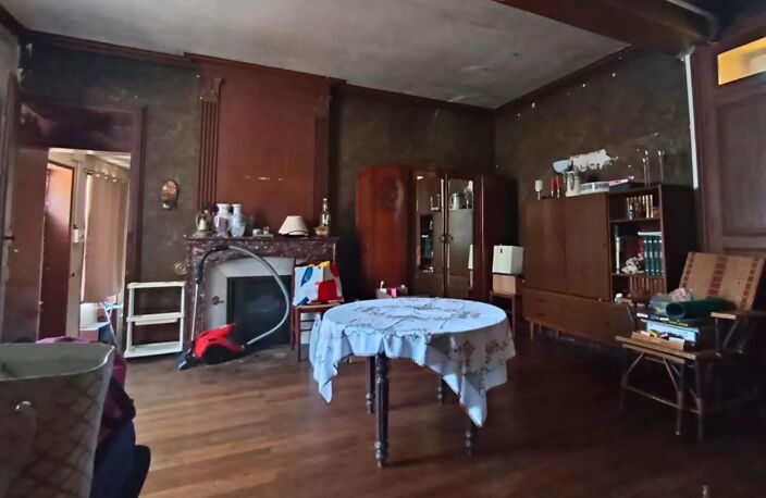 Maison de 5 pièces de 184 m² en vente à Monthoiron — photo 4