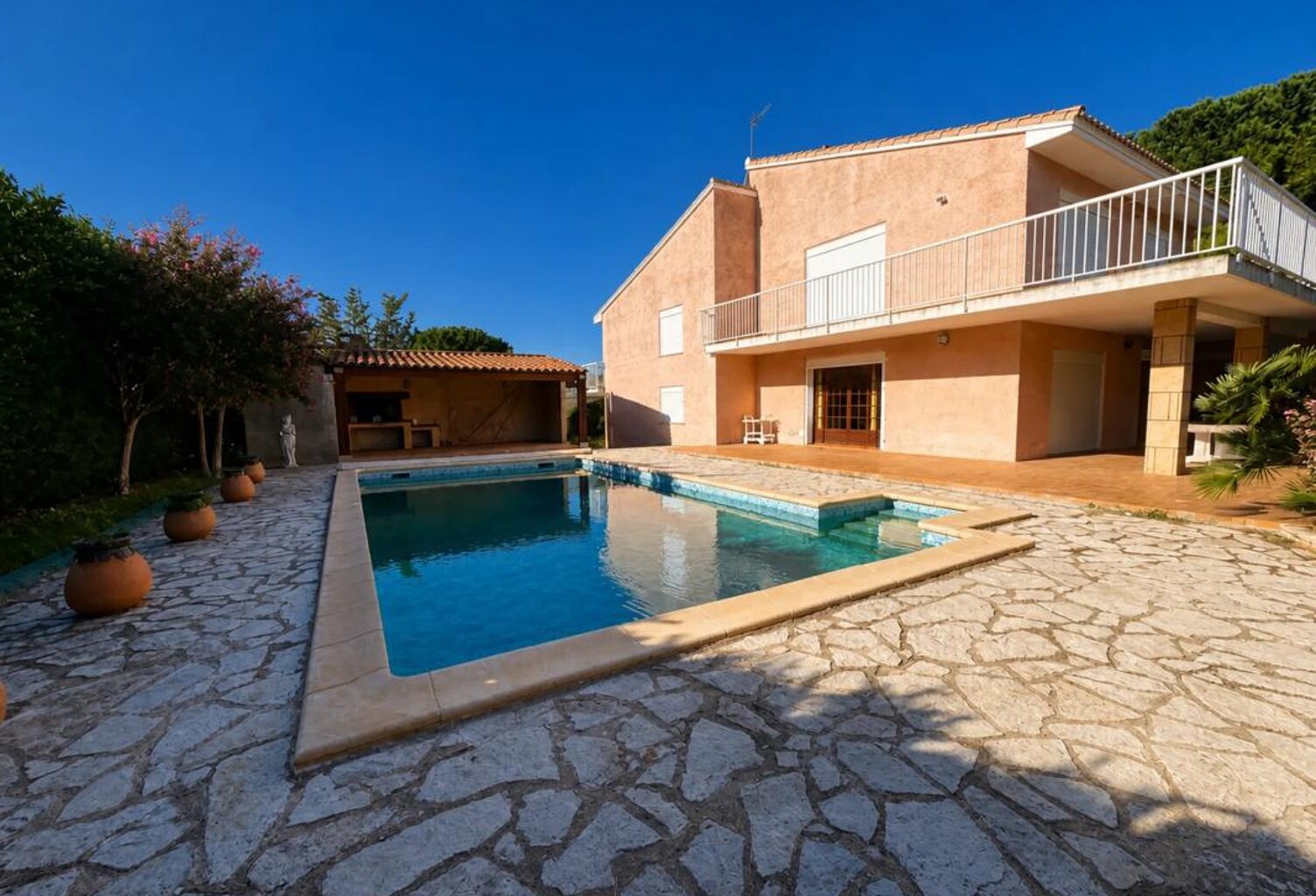 Maison spacieuse 8P jardin et piscine à Béziers — photo 1