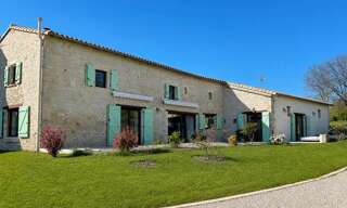 Maison 8 Pièces 259 m² à vendre à Coulonges-sur-l'Autize (79160)